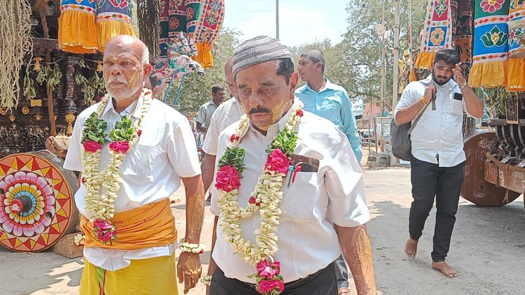 151-வது ஆண்டாக தொடரும் இந்து, முஸ்லீம் இணைந்து கொண்டாடும் மத நல்லிணக்க சந்தணக்கூடு திருவிழா